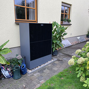 Hybridheizungsanlage mit Luft-Wasser-Wärmepumpe und Gasheizung